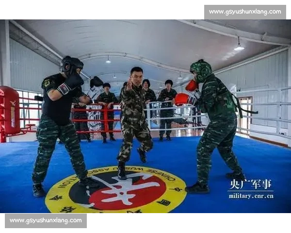 螳螂拳对决现代散打:传统武术与竞技搏击的实战碰撞与风格解析 螳螂拳对决现代散打:传统武术与竞技搏击的实战碰撞与风格解析